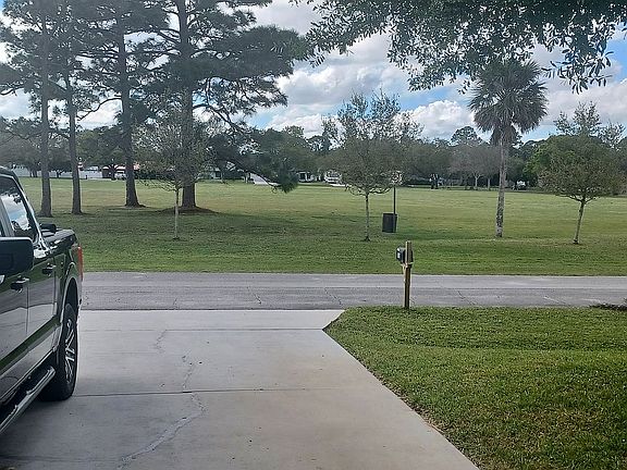 2nd image of 513 NW Biscayne Dr
