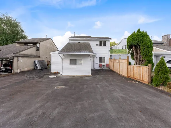 7675 125th St, Surrey, BC V3W 7W2