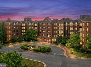 Astoria Condominium, Arlington, VA 22201