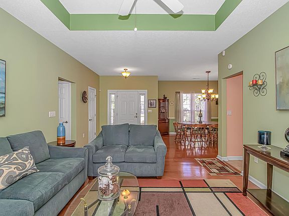 5th image of 1422 Southwood Dr