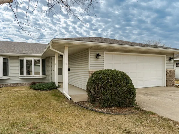 702 2nd St SW, Kasson, MN 55944