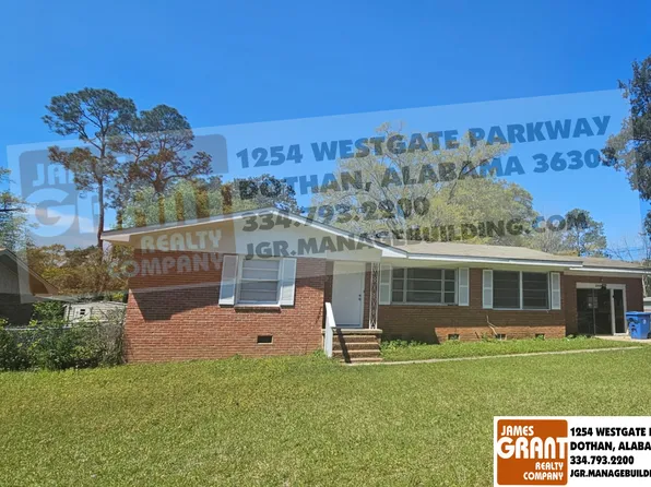 2004 Roebuck St, Dothan, AL 36301