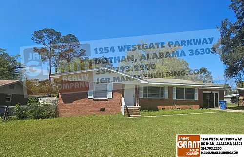 2004 Roebuck St Photo 1