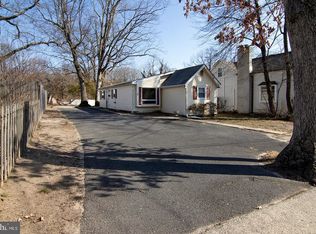 38 Rancocas Ave, Clementon, NJ 08021