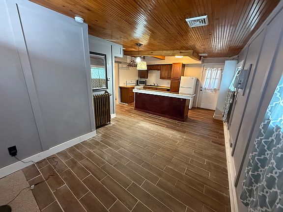 5th image of 929 Franklin St #5