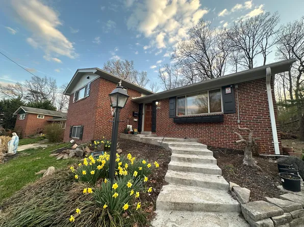 10404 Glenmore Dr, Hyattsville, MD 20783
