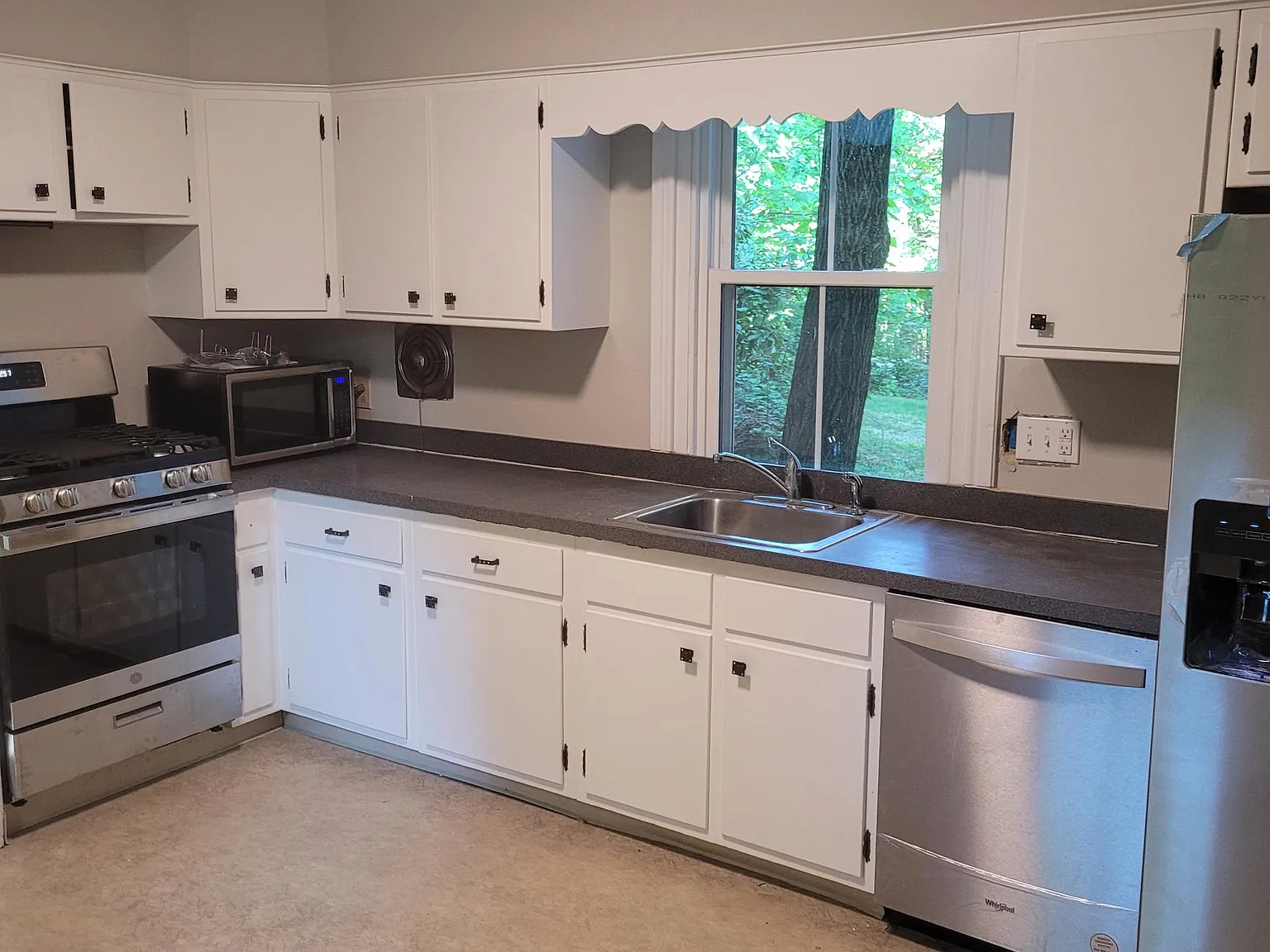 1426 County Line Rd — Photo 4