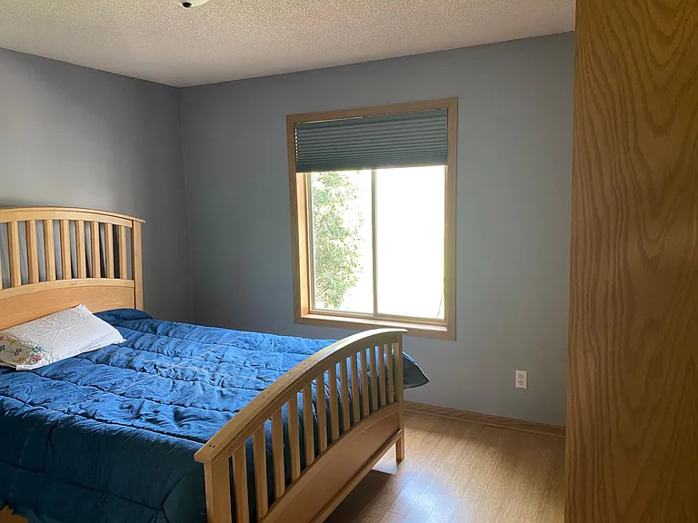 675 Clarence Ave — Photo 6