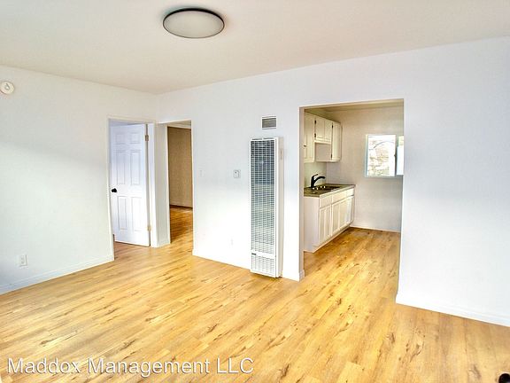 3rd image of 5614 S Western Ave APT 1