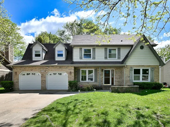 435 Cross Arm Dr, Grayslake, IL 60030