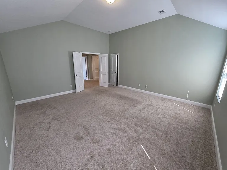 2260 Viking Ct — Photo 7