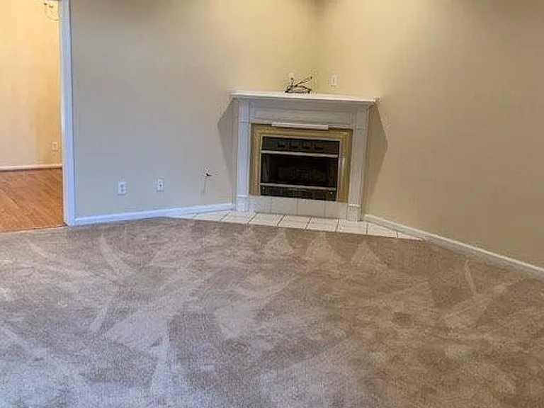 2156 Inverness Pkwy — Photo 2