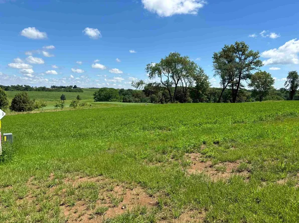 3 Galena Golf View Ests, Galena, IL 61036