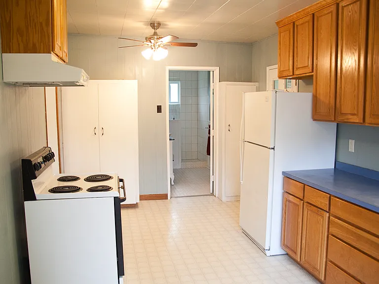 Sumac Dr — Photo 15