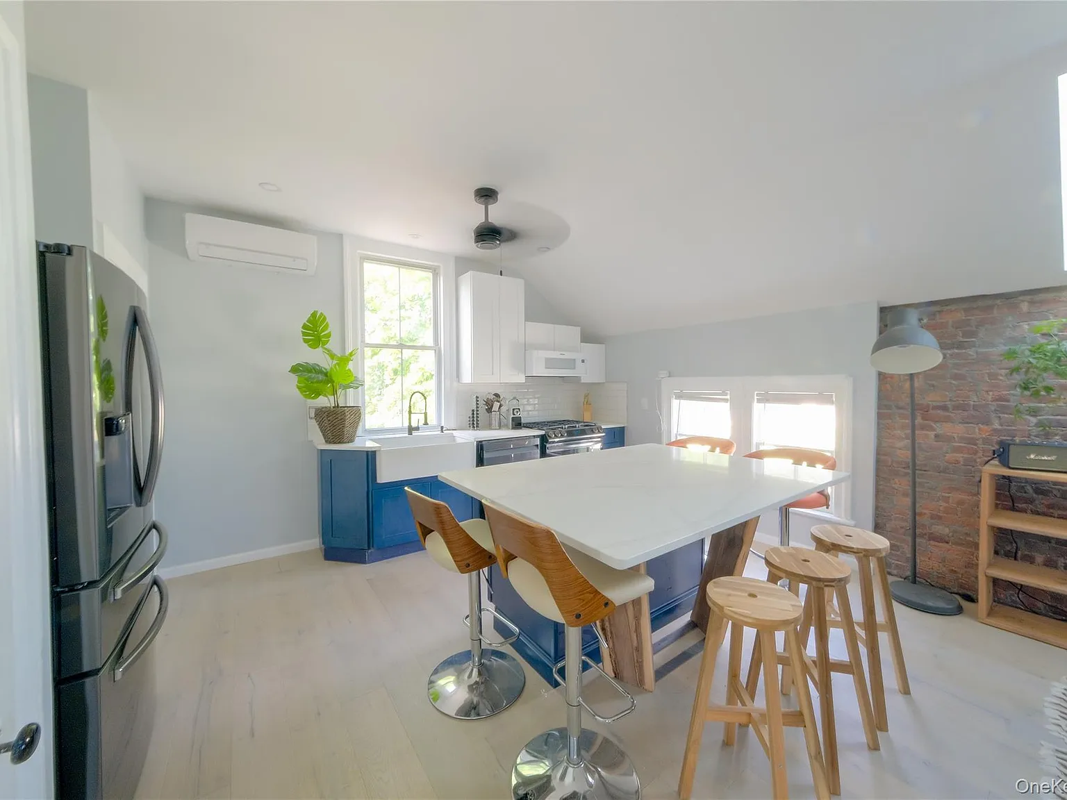 Studio, 1.0 bath, 750 sqft, $2,000 — Photo 2