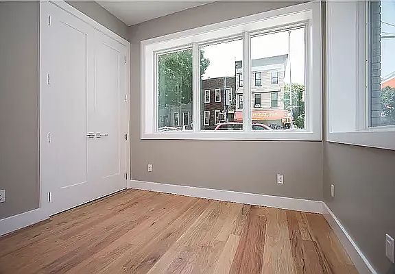 3rd image of 1108 Decatur St #2B