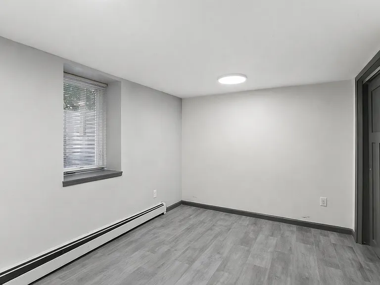 322 Pierce St — Photo 21