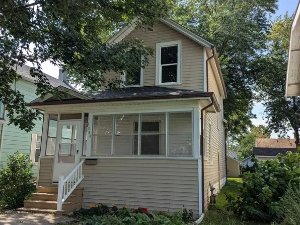 2354 Jefferson Ave, Davenport, IA 52803