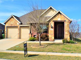 703 Sendero Rd, Arlington, TX 76002