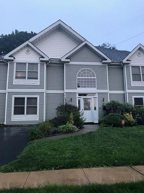2nd image of 115 Winthrop Rd