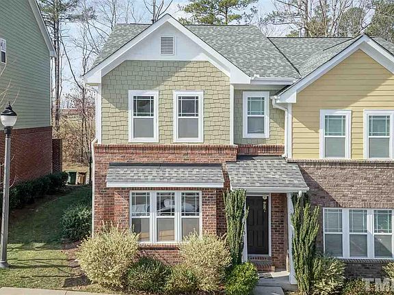 2nd image of 913 Morris Dale Ln