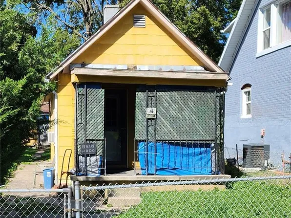 704 S 19th St, Saint Joseph, MO 64507