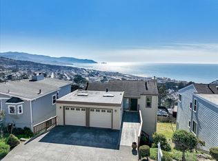 300 Farallon Ave, Pacifica, CA 94044