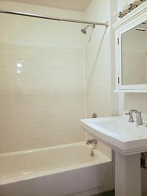 Rented by City Connections Realty | media 17