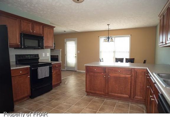 5th image of 135 Walden Green Dr