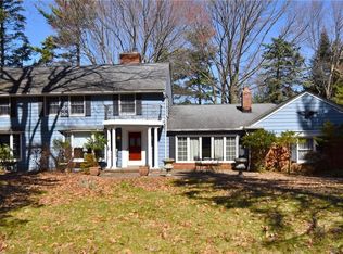 5271 Ridgebury Blvd, Lyndhurst, OH 44124