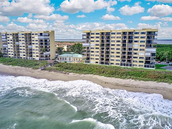 4th image of 7370 S Ocean Dr APT 915