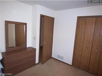 5th image of 2720 W 38th St