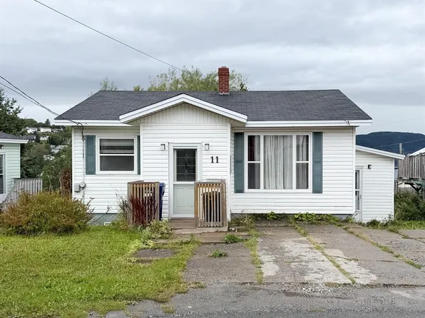 11 Cranes Avenue, Corner Brook, NL A2H5J7