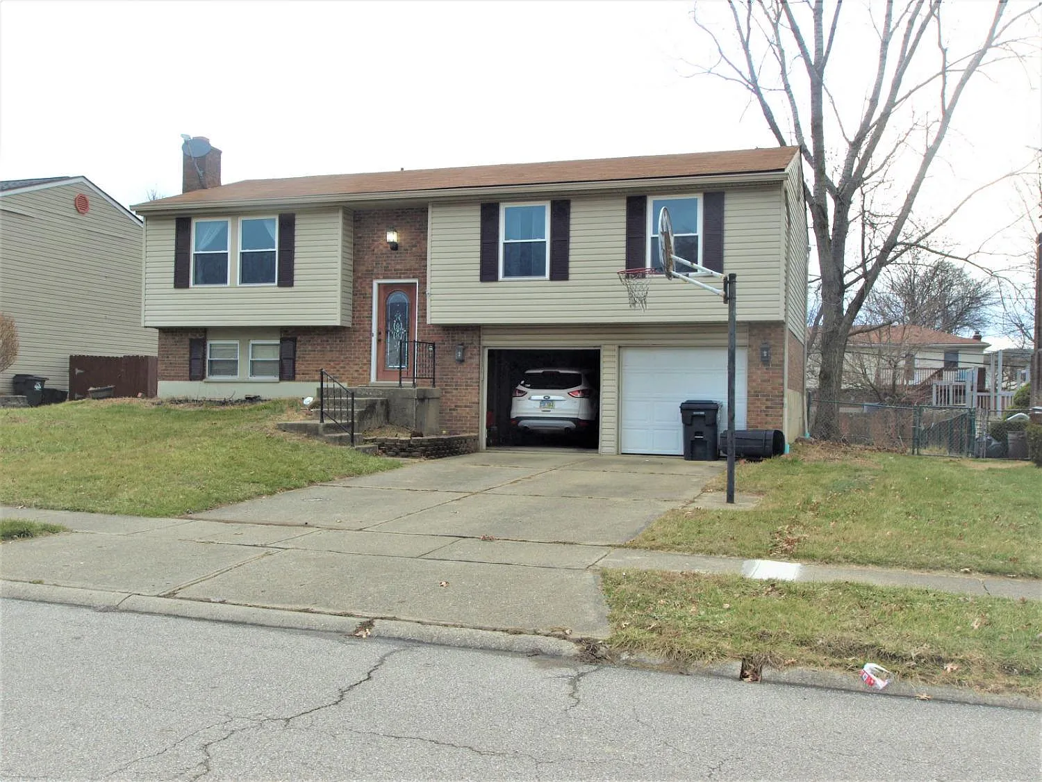 4978 Troubador Ct photo 1