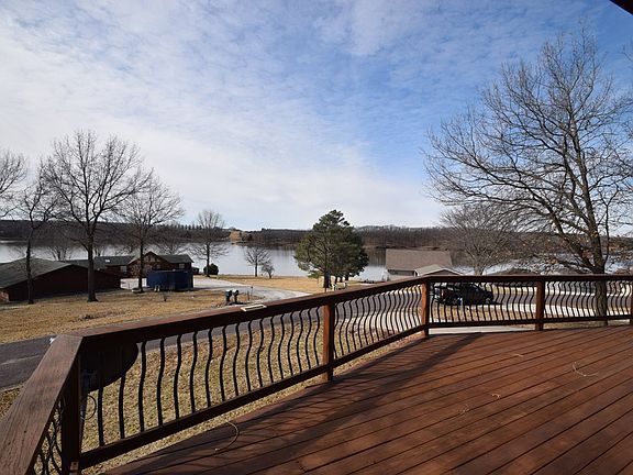 2nd image of 28020 Dogwood Dr