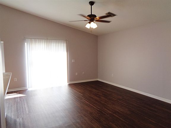 5th image of 3823 Lockridge Dr