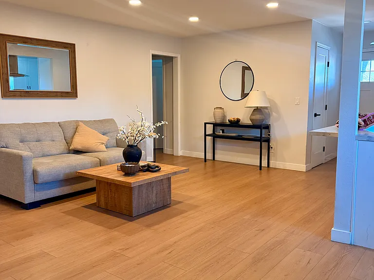 El Caney Dr — Photo 10