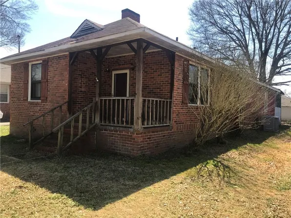 13 Fir St NE, Rome, GA 30161