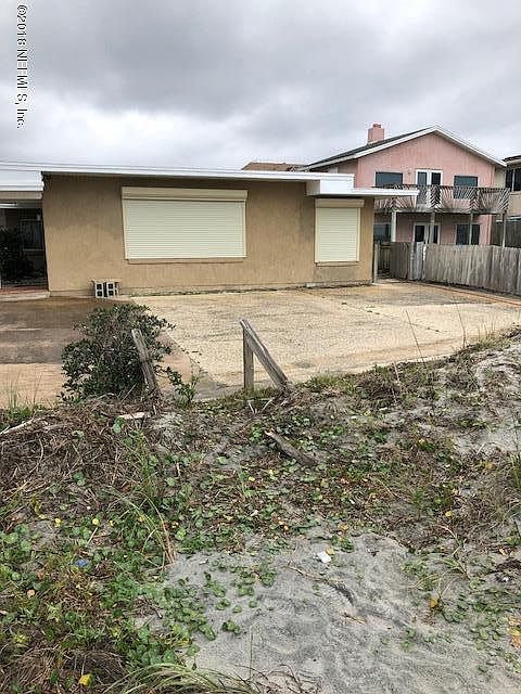2nd image of 3015 Ocean Dr S