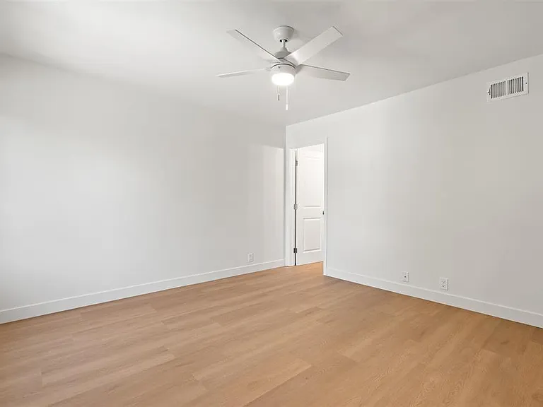 Pepper Dr — Photo 8