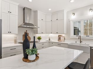 16 Piper Farm Rd, Brunswick, ME 04011