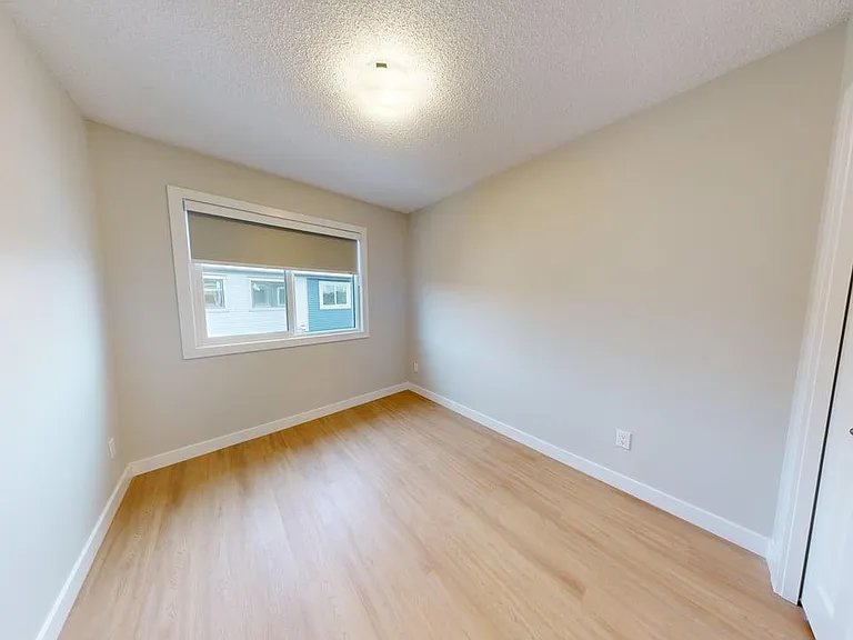 2035 Chalmers Way SW — Photo 14