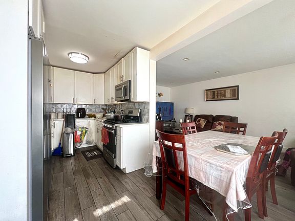 2nd image of 1447 E 89th St #3