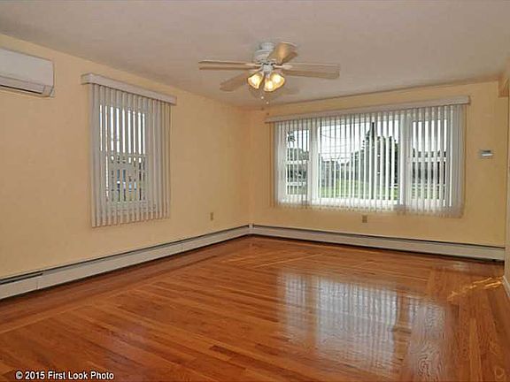 3rd image of 74 Beachmont Ave