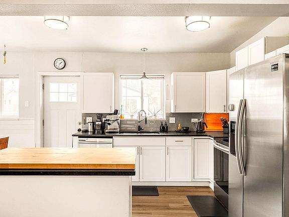 3rd image of 167 Lowell Blvd