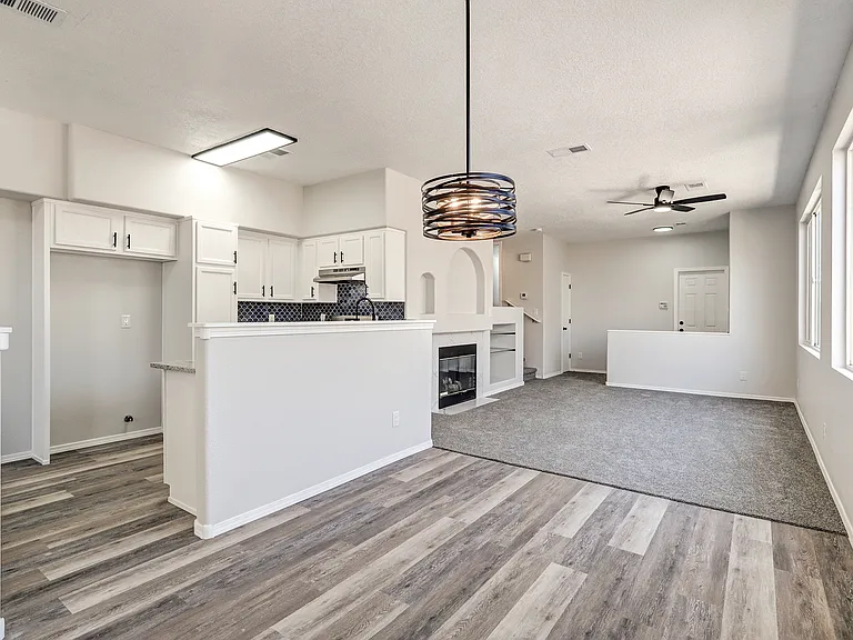 7817 Louisiana Blvd NE #103 — Photo 8