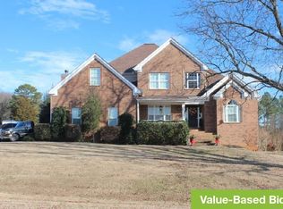12 Ravenfield Rd, Taylorsville, GA 30178