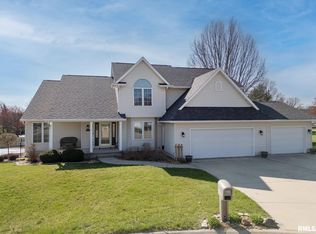 912 Goldfinch Ct, Geneseo, IL 61254