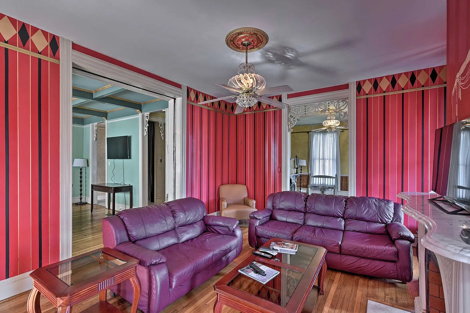 5 bed, 1.0 bath, 5198 sqft, $8,451 — Photo 3