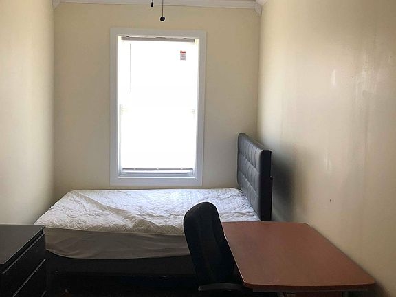 3rd image of 1436 E Genesee St APT 3